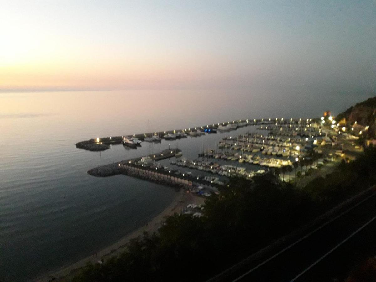 B&B Nido Sul Mare Alassio Exteriör bild