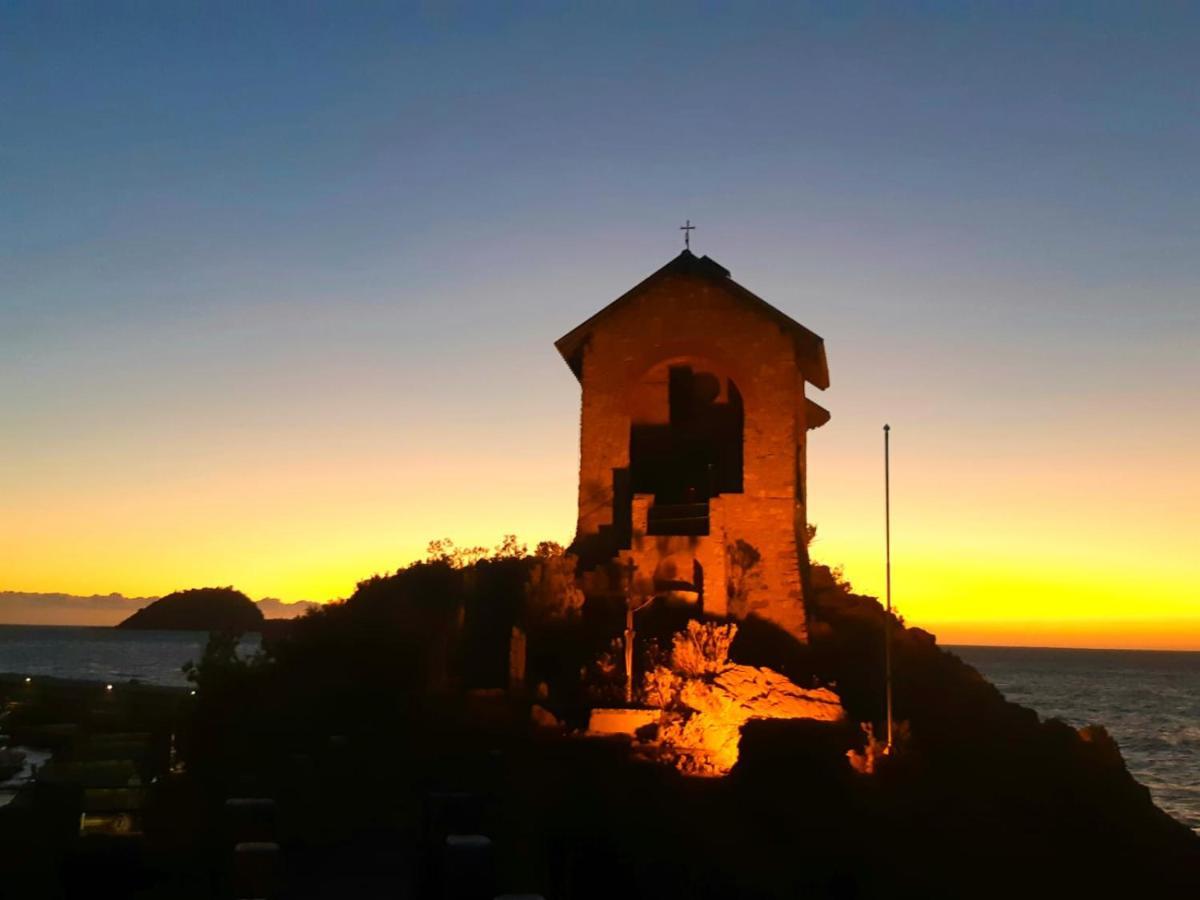 B&B Nido Sul Mare Alassio Exteriör bild
